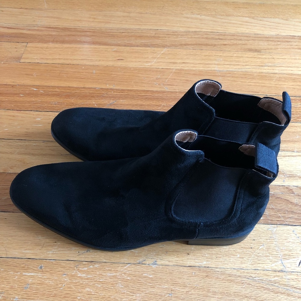Black faux suede Chelsea boots